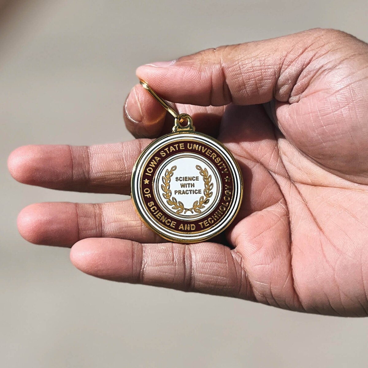 Iowa State University Official Seal Zipper Pull